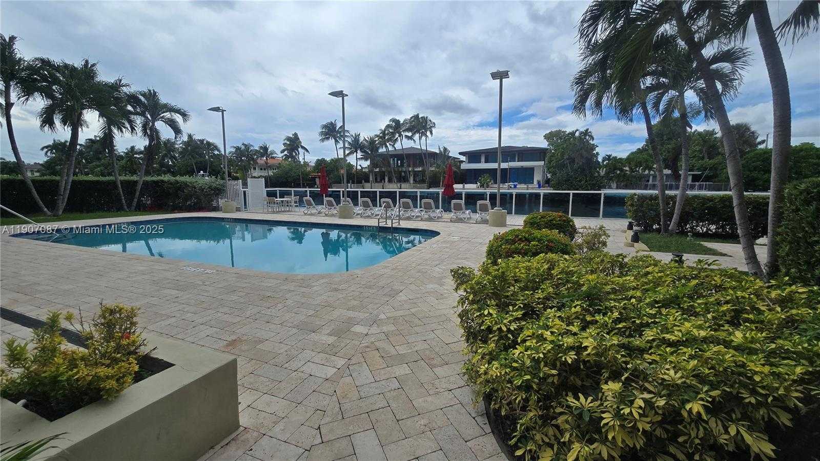 Small Image of 9800 WEST BAY HARBOR DR #601, Bay Harbor Islands Number 3