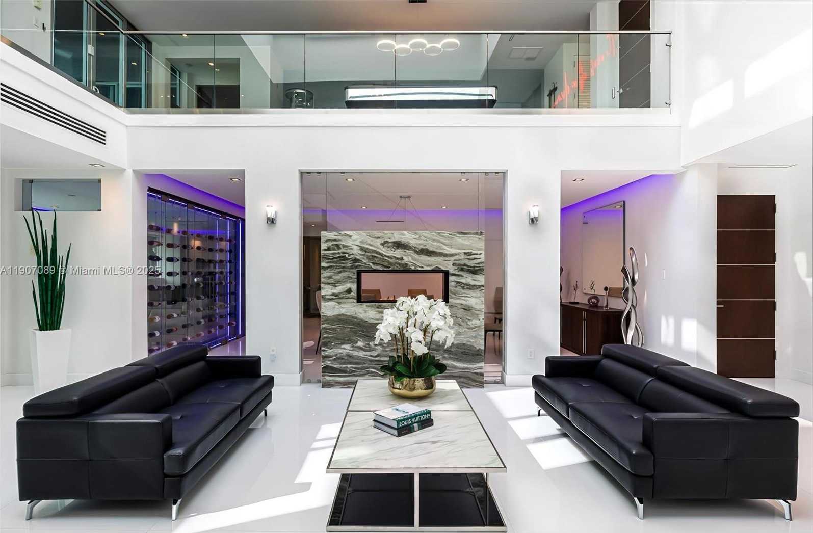 Small Image of 300 ROYAL PLAZA DR, Fort Lauderdale Number 10