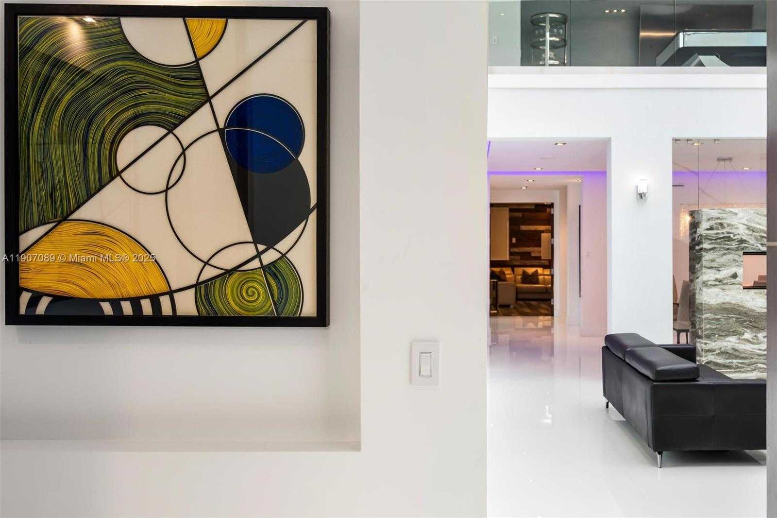 Small Image of 300 ROYAL PLAZA DR, Fort Lauderdale Number 12