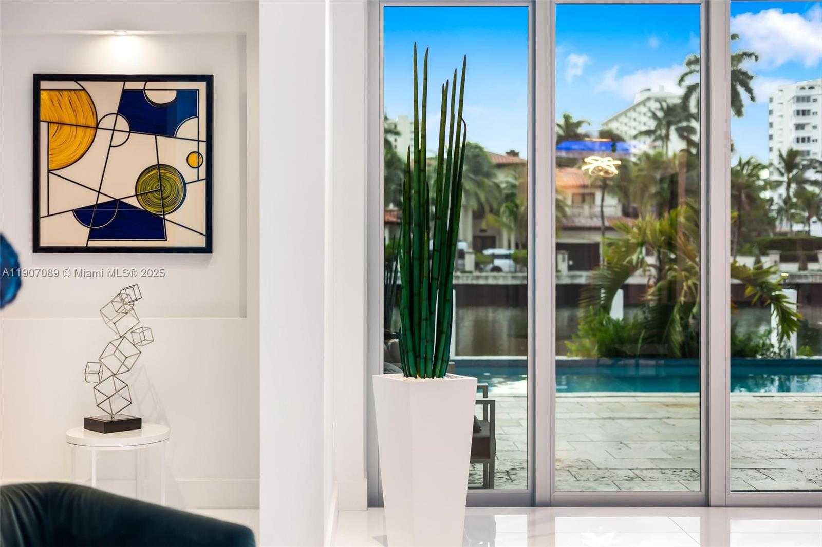 Small Image of 300 ROYAL PLAZA DR, Fort Lauderdale Number 13