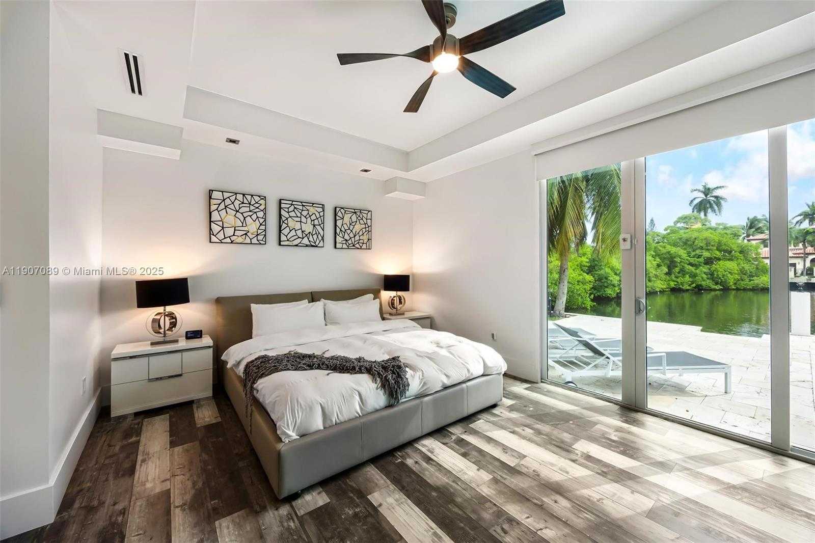 Small Image of 300 ROYAL PLAZA DR, Fort Lauderdale Number 27