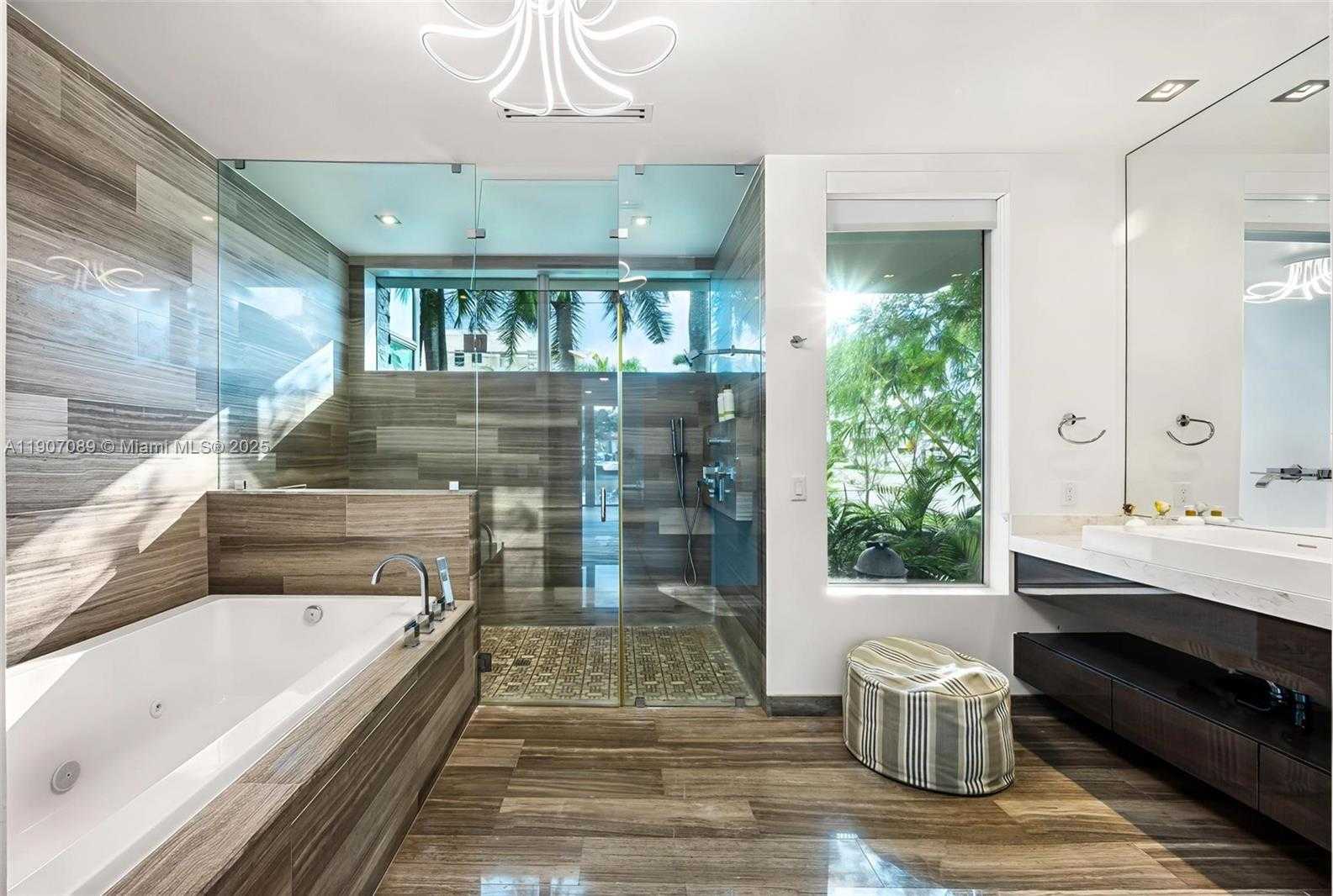 Small Image of 300 ROYAL PLAZA DR, Fort Lauderdale Number 30