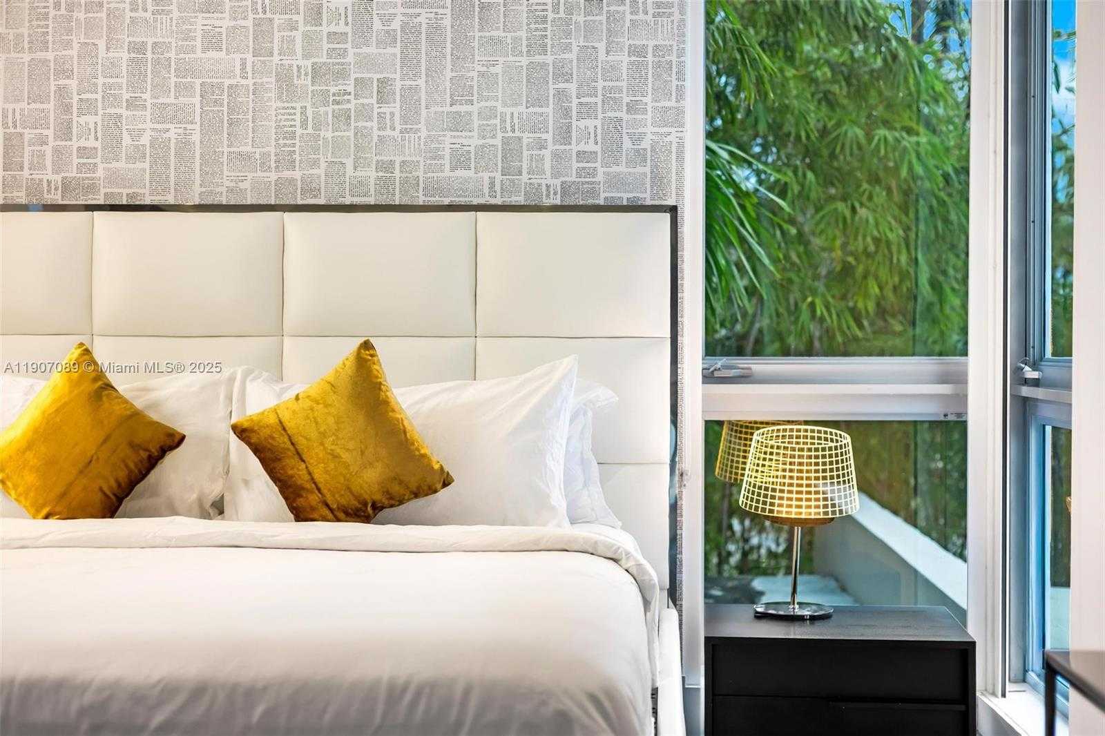 Small Image of 300 ROYAL PLAZA DR, Fort Lauderdale Number 42