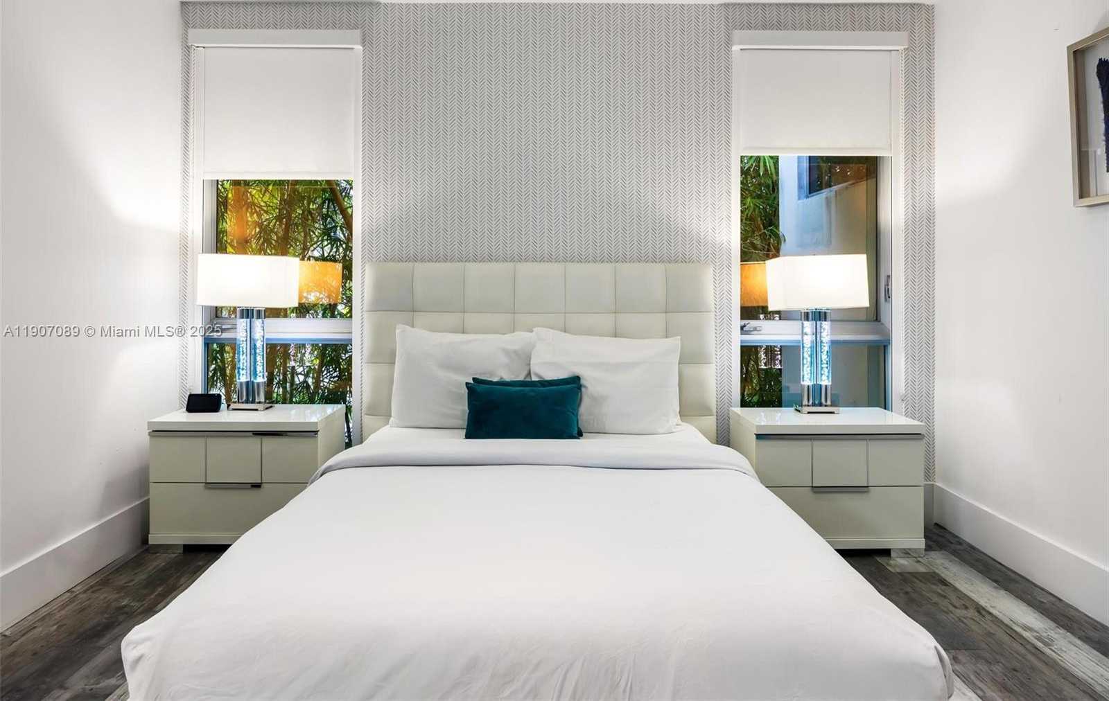 Small Image of 300 ROYAL PLAZA DR, Fort Lauderdale Number 45