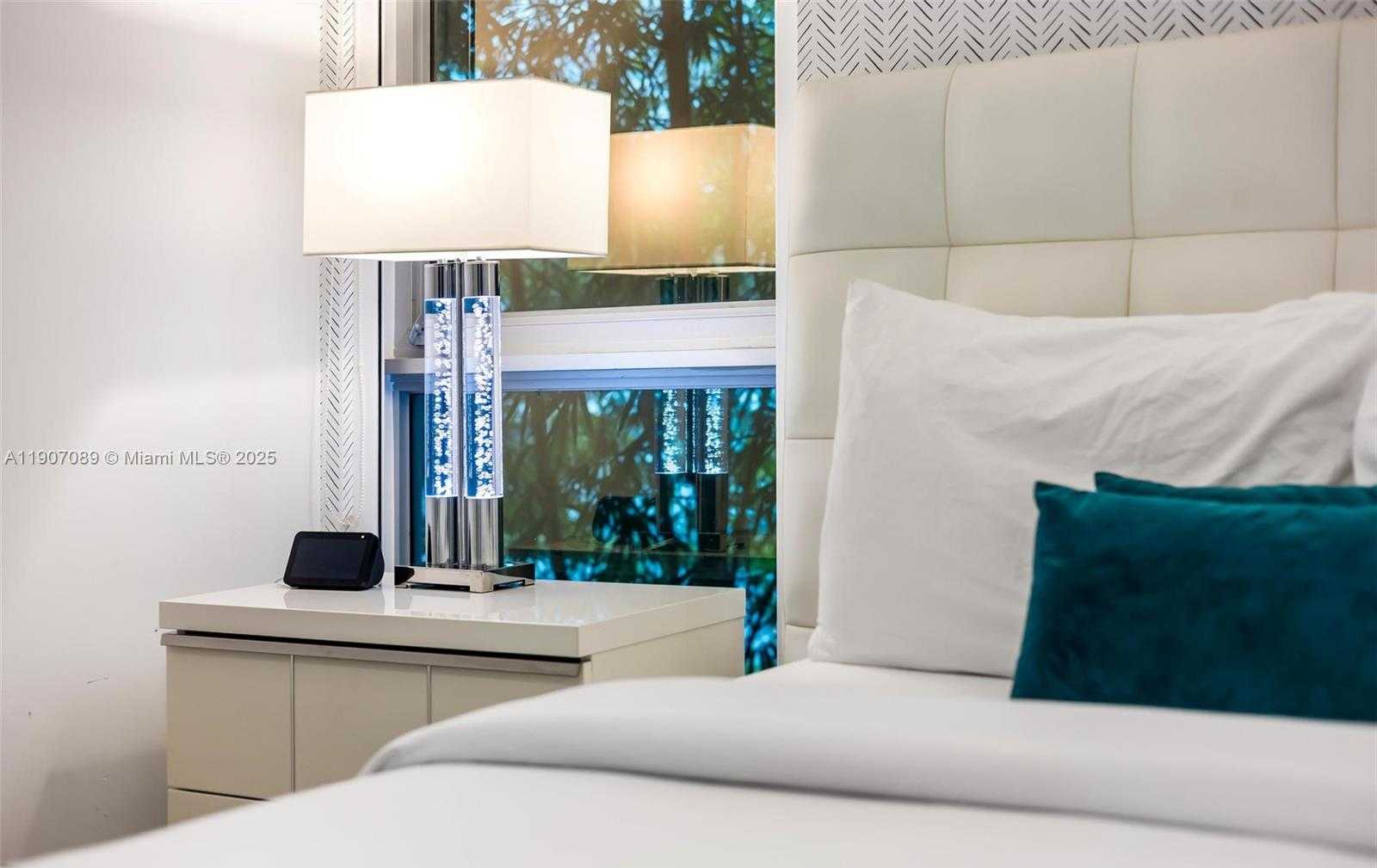 Small Image of 300 ROYAL PLAZA DR, Fort Lauderdale Number 46