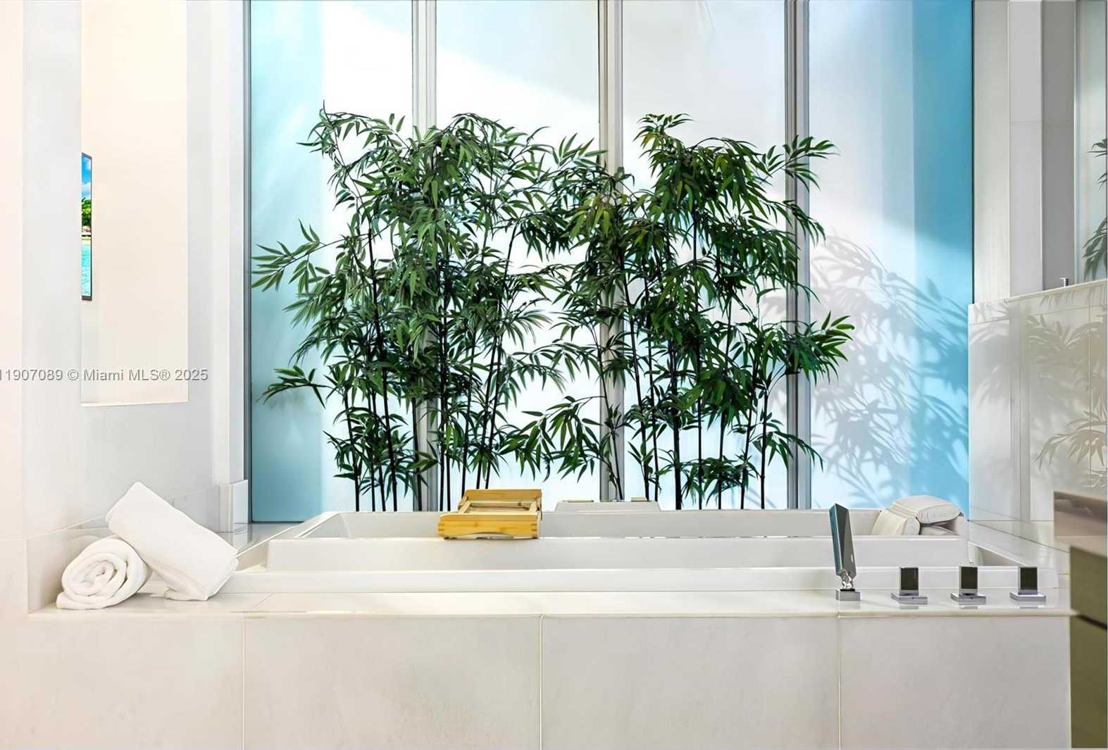 Small Image of 300 ROYAL PLAZA DR, Fort Lauderdale Number 63