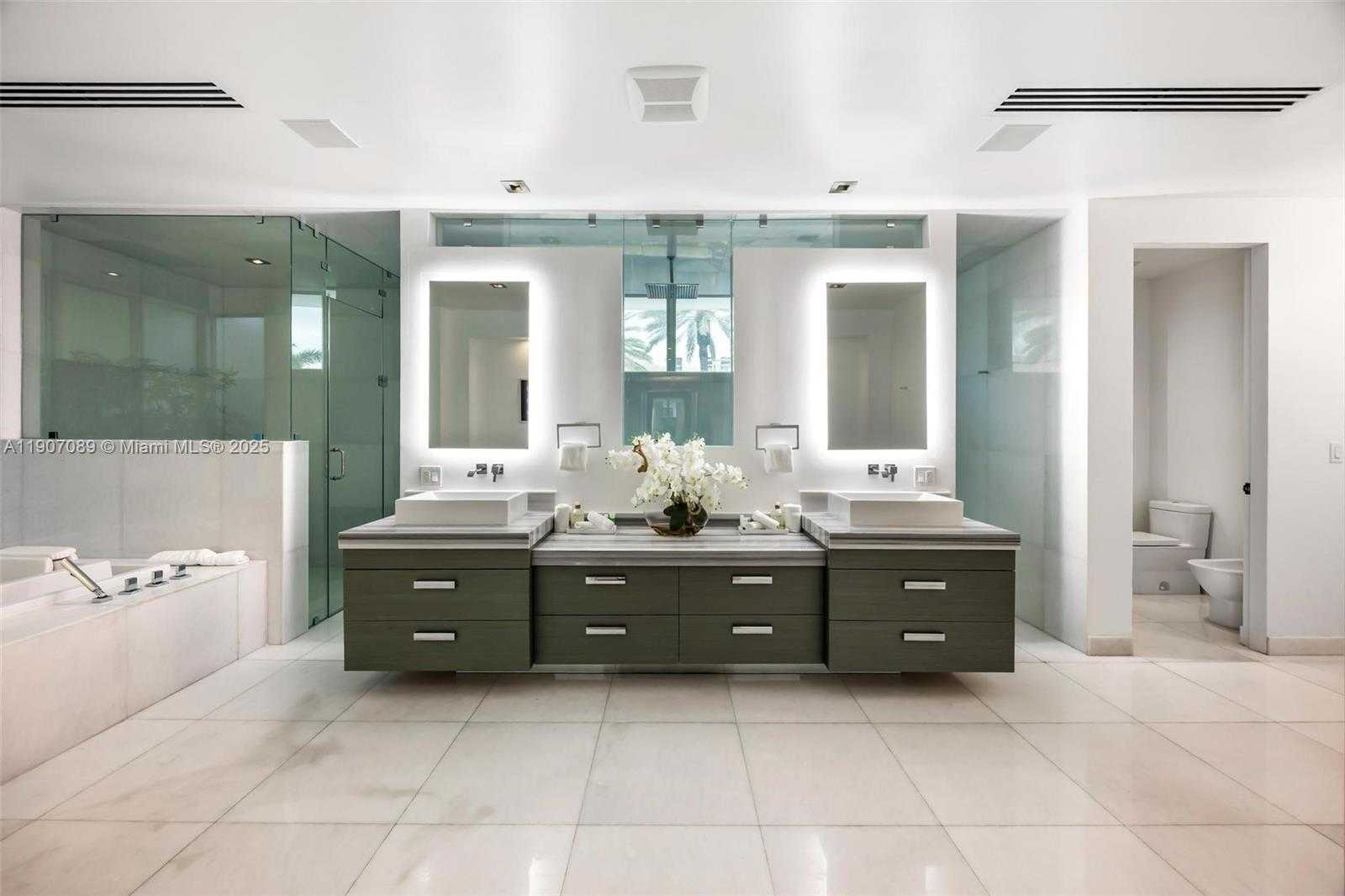 Small Image of 300 ROYAL PLAZA DR, Fort Lauderdale Number 66