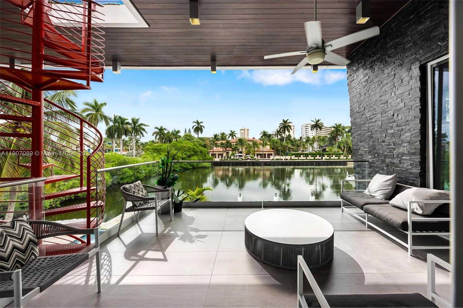 Small Image of 300 ROYAL PLAZA DR, Fort Lauderdale Number 70