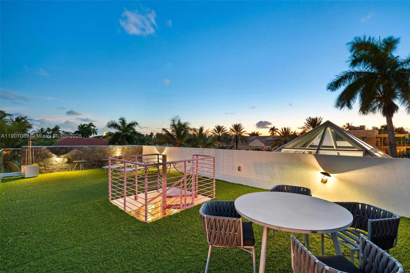 Small Image of 300 ROYAL PLAZA DR, Fort Lauderdale Number 83