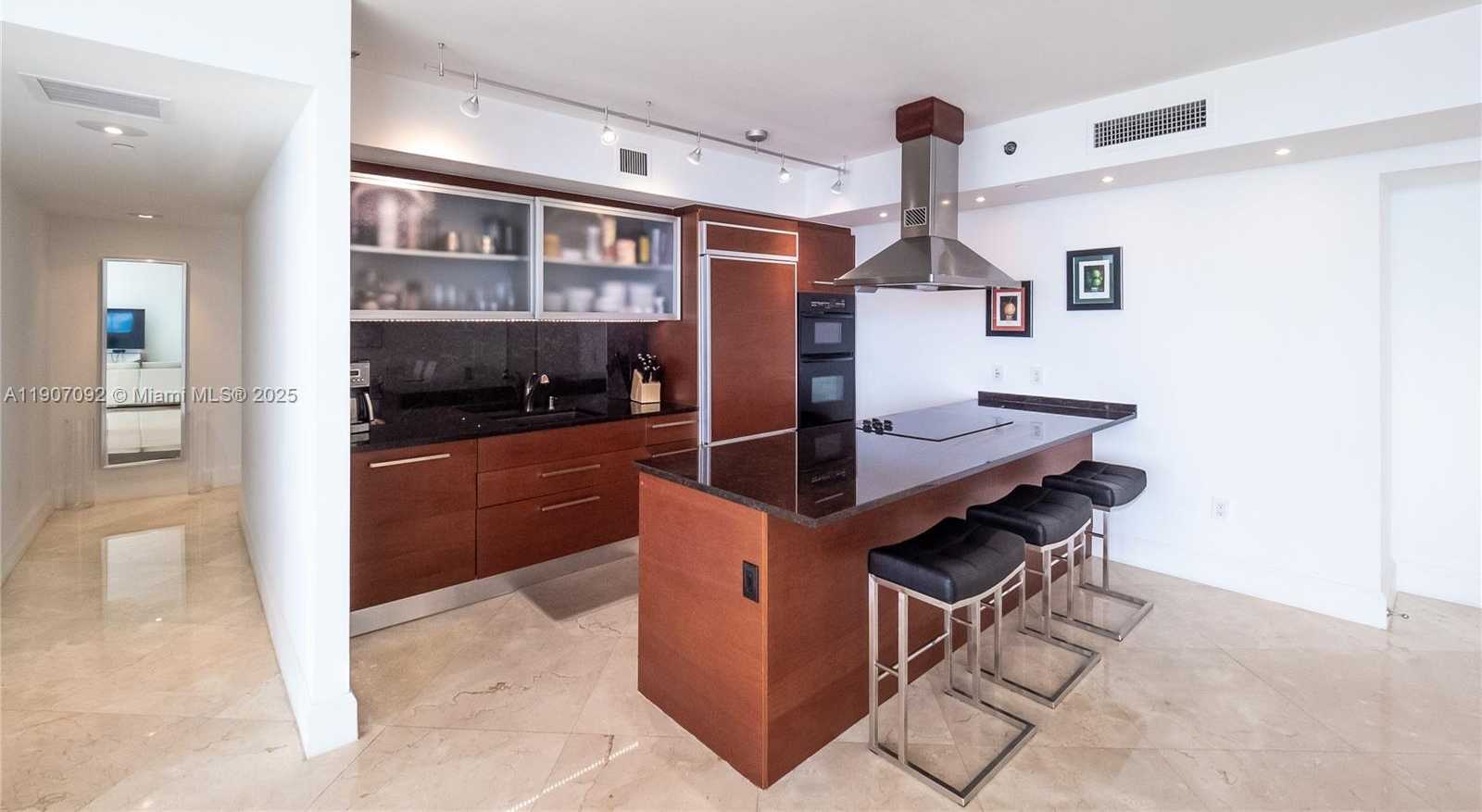 Small Image of 1850 SOUTH OCEAN DR #3805, Hallandale Beach Number 11