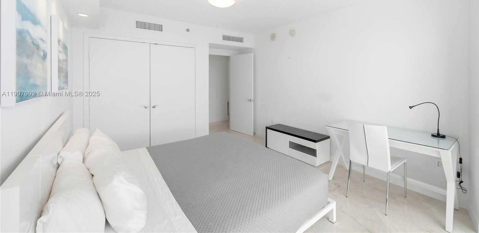 Small Image of 1850 SOUTH OCEAN DR #3805, Hallandale Beach Number 22