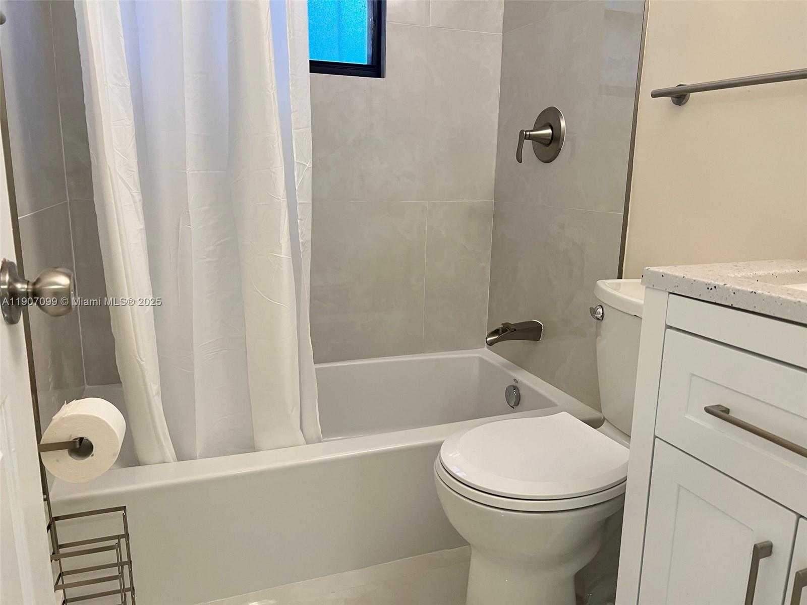 Small Image of 5661 SOUTH WEST 4TH ST #5661, Miami Number 11