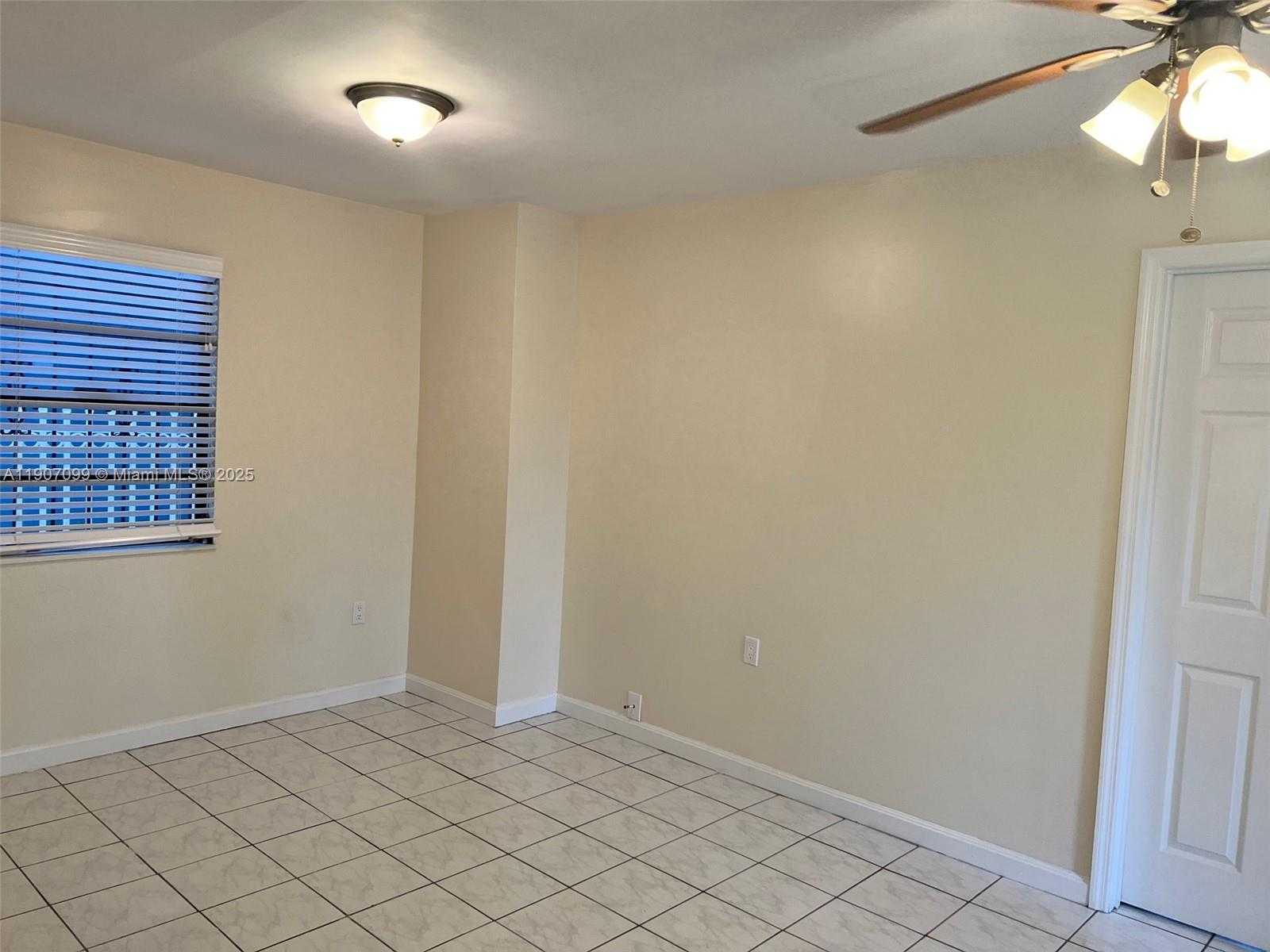 Small Image of 5661 SOUTH WEST 4TH ST #5661, Miami Number 7