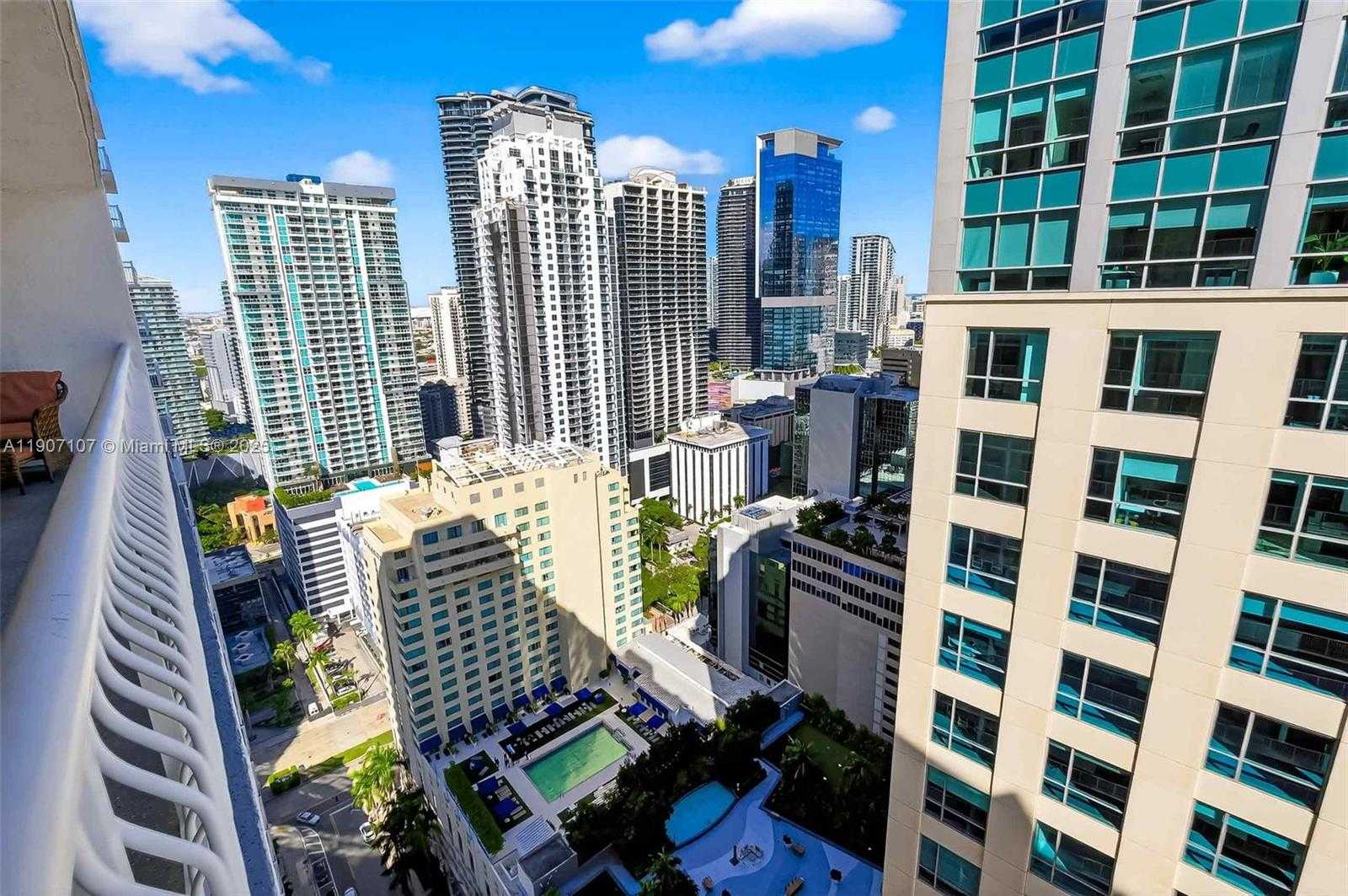 Small Image of 1200 BRICKELL BAY DR #3914, Miami Number 19