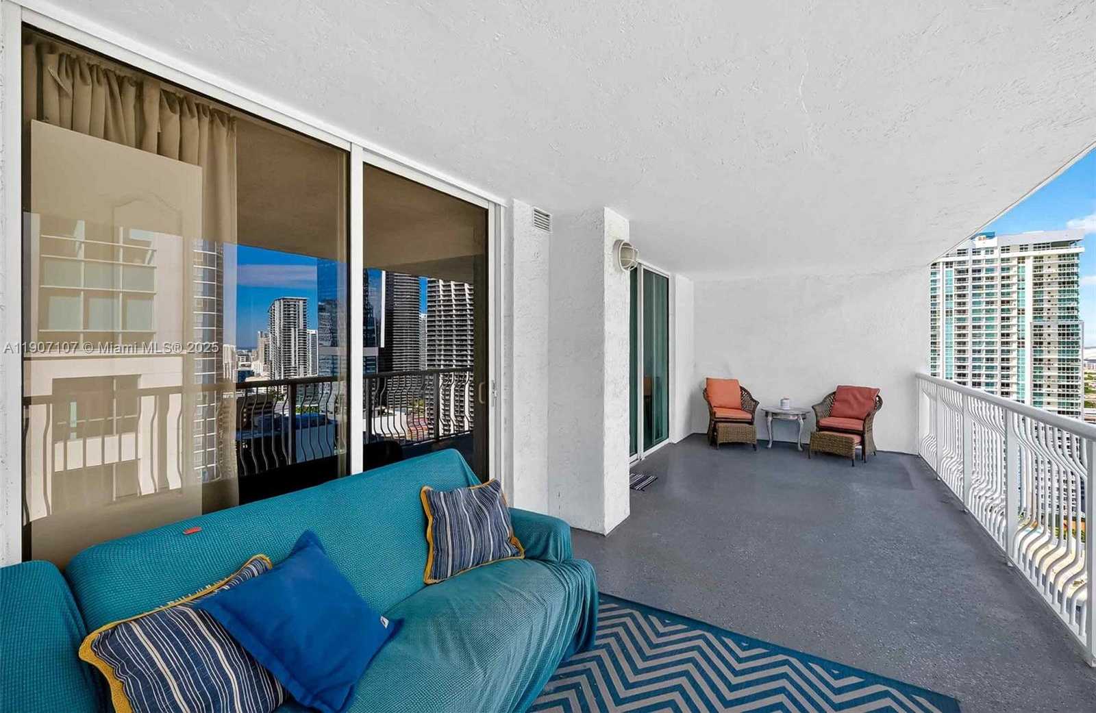 Small Image of 1200 BRICKELL BAY DR #3914, Miami Number 23