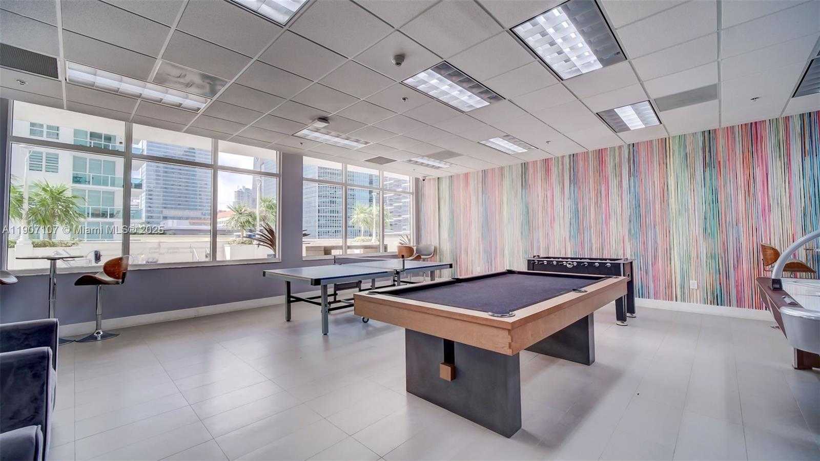 Small Image of 1200 BRICKELL BAY DR #3914, Miami Number 38