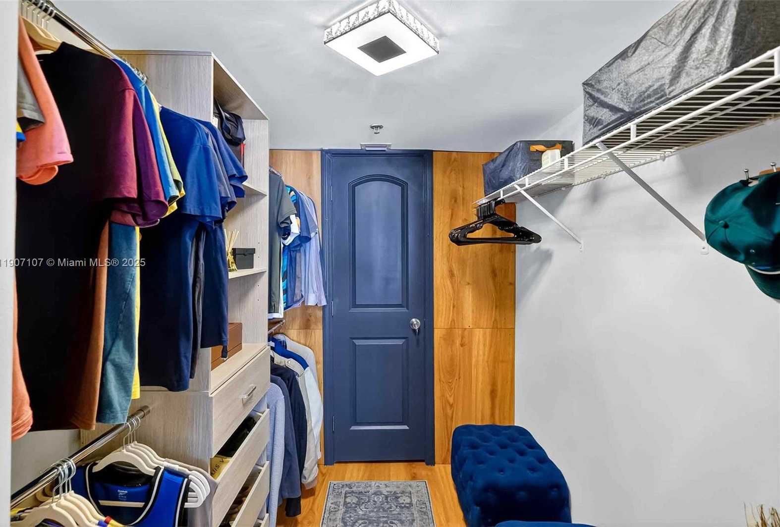 Small Image of 1200 BRICKELL BAY DR #3914, Miami Number 8