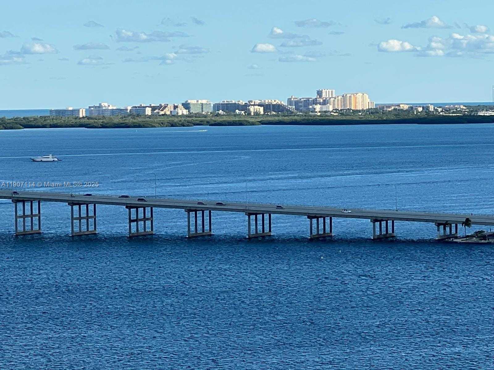 Small Image of 1581 BRICKELL AVE #2005, Miami Number 16