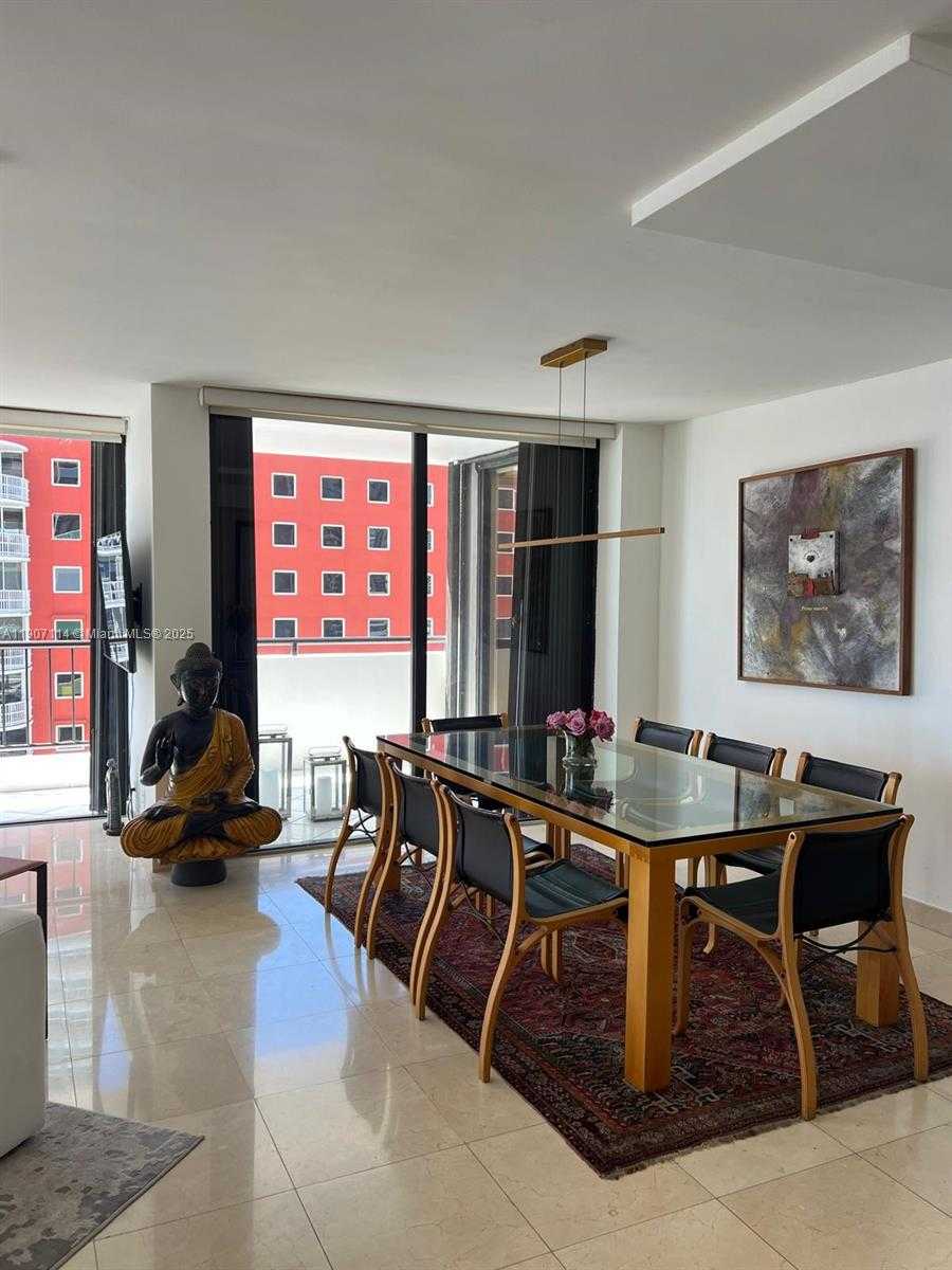 Small Image of 1581 BRICKELL AVE #2005, Miami Number 4