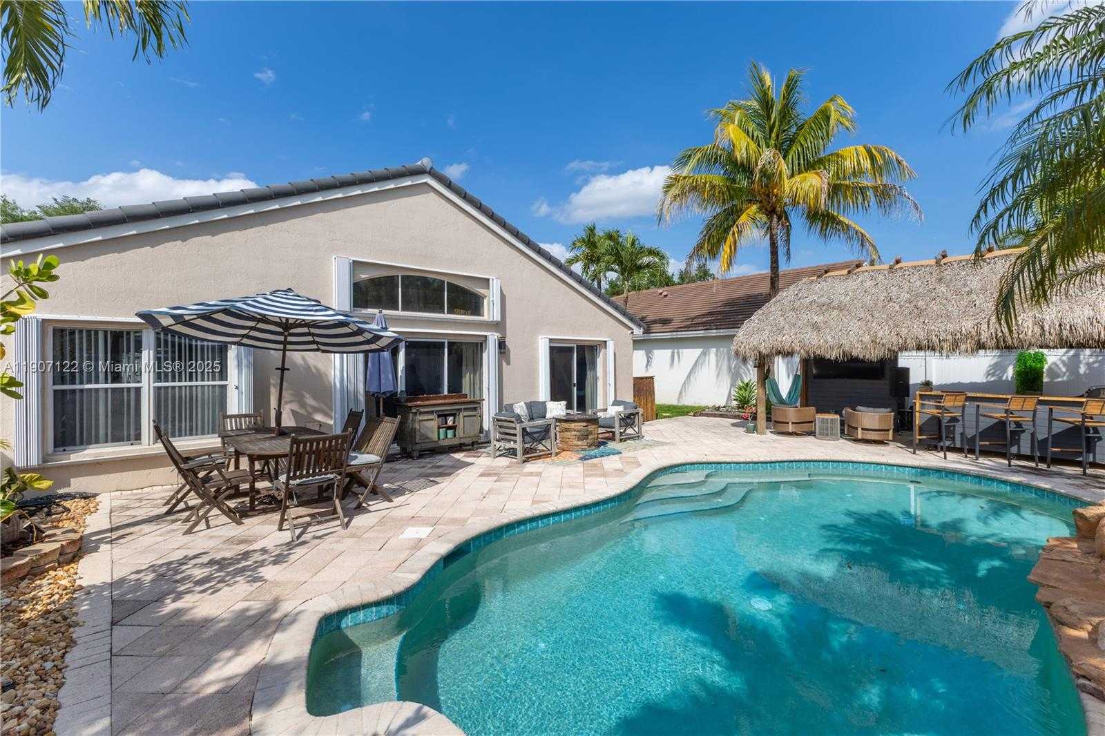 Small Image of 19146 NORTH WEST 24TH PL, Pembroke Pines Number 33