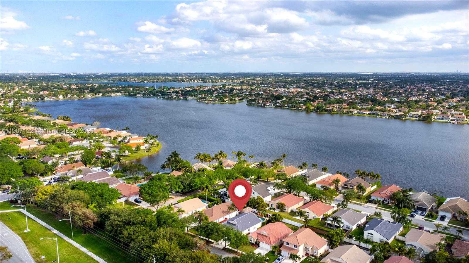 Small Image of 19146 NORTH WEST 24TH PL, Pembroke Pines Number 51