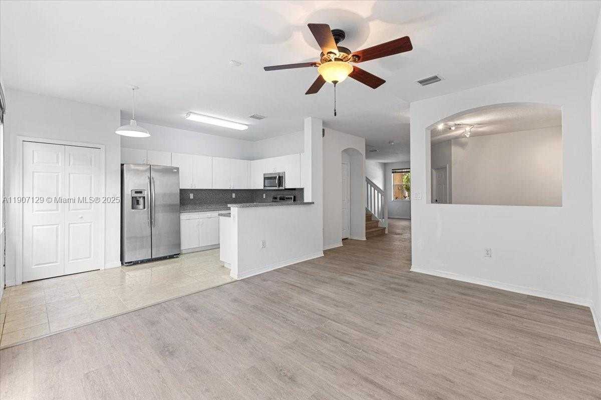 Small Image of 12482 SOUTH WEST 122ND ST, Miami Number 12