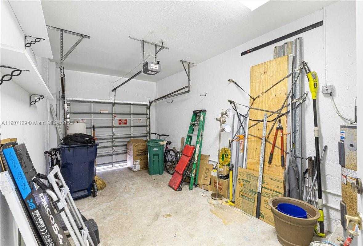 Small Image of 12482 SOUTH WEST 122ND ST, Miami Number 16