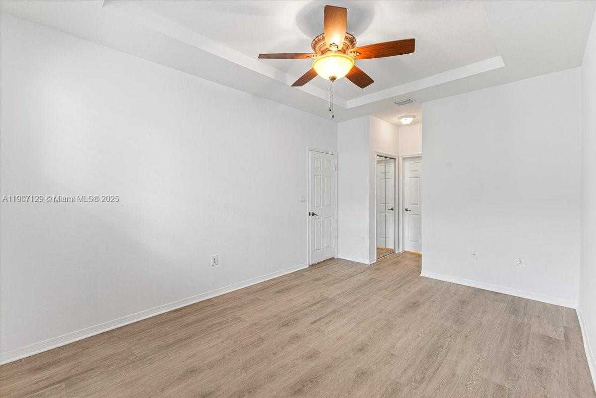 Small Image of 12482 SOUTH WEST 122ND ST, Miami Number 20