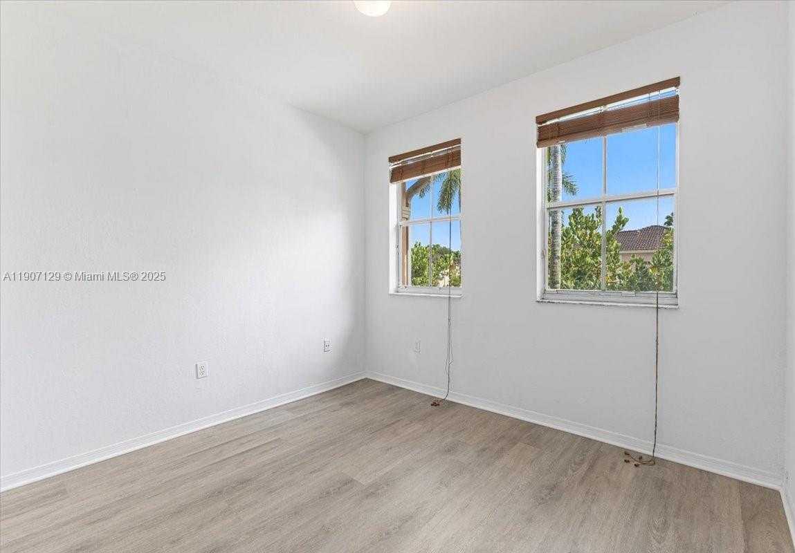 Small Image of 12482 SOUTH WEST 122ND ST, Miami Number 25