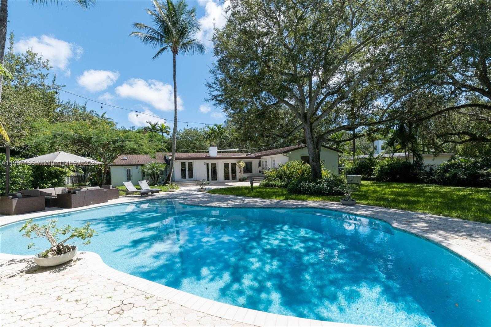 Small Image of 9240 SOUTH WEST 69TH CT, Pinecrest Number 20