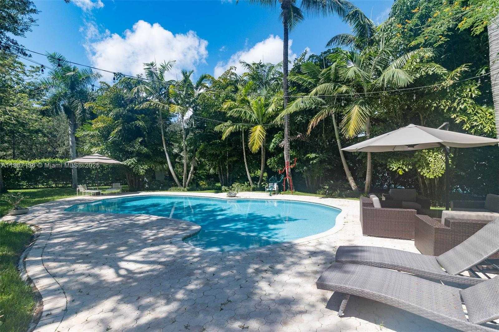 Small Image of 9240 SOUTH WEST 69TH CT, Pinecrest Number 21