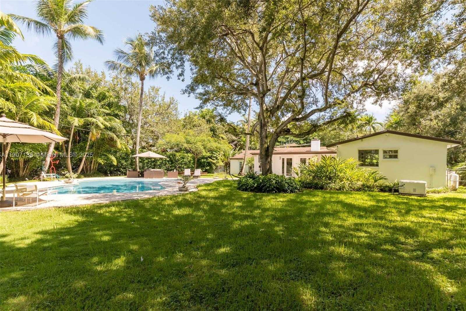 Small Image of 9240 SOUTH WEST 69TH CT, Pinecrest Number 24