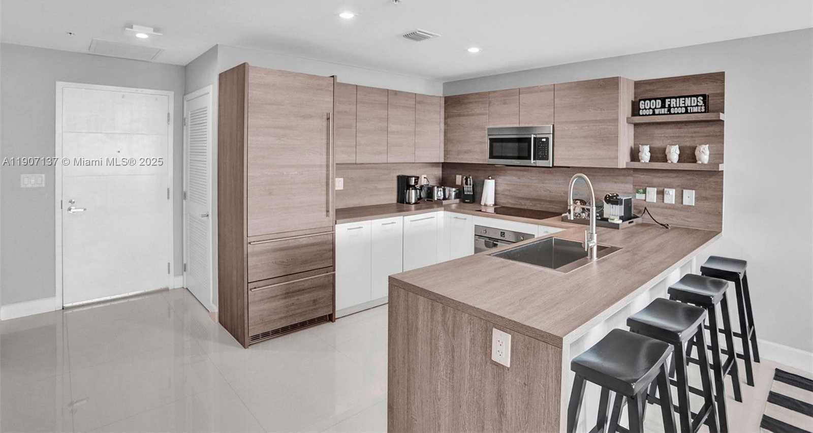 Imagen de Pequeño Objeto