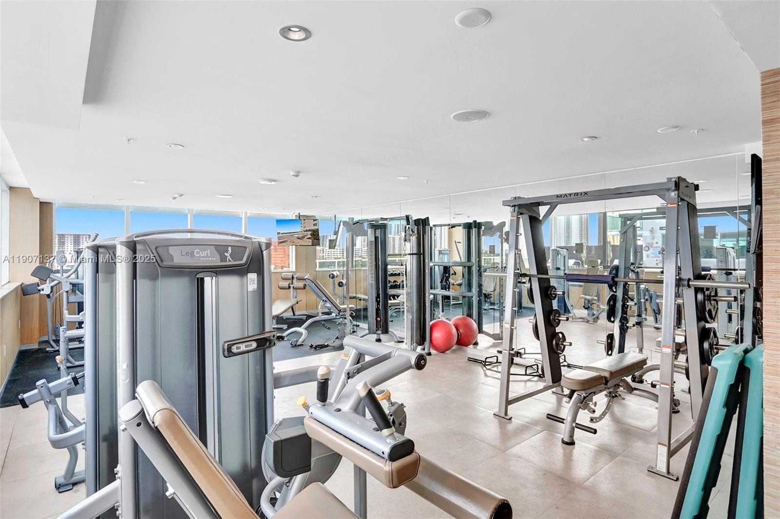 Imagen de Pequeño Objeto