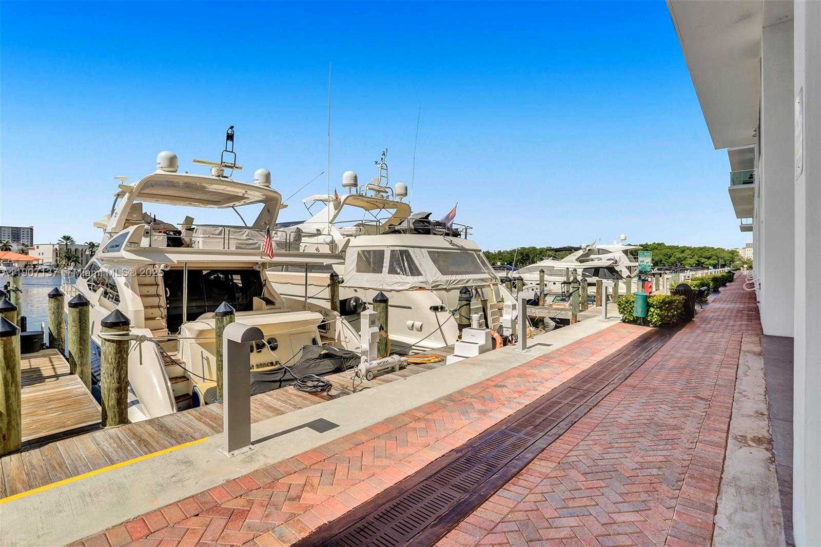 Imagen de Pequeño Objeto