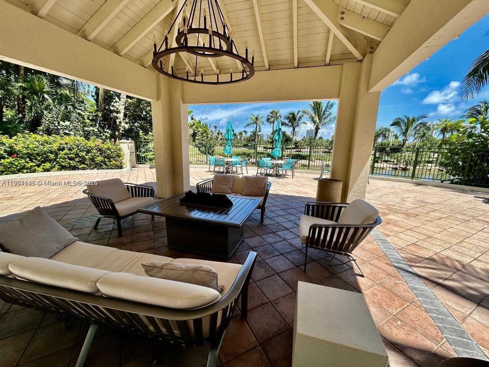 Small Image of 19501 WEST COUNTRY CLUB DR #1405, Aventura Number 19