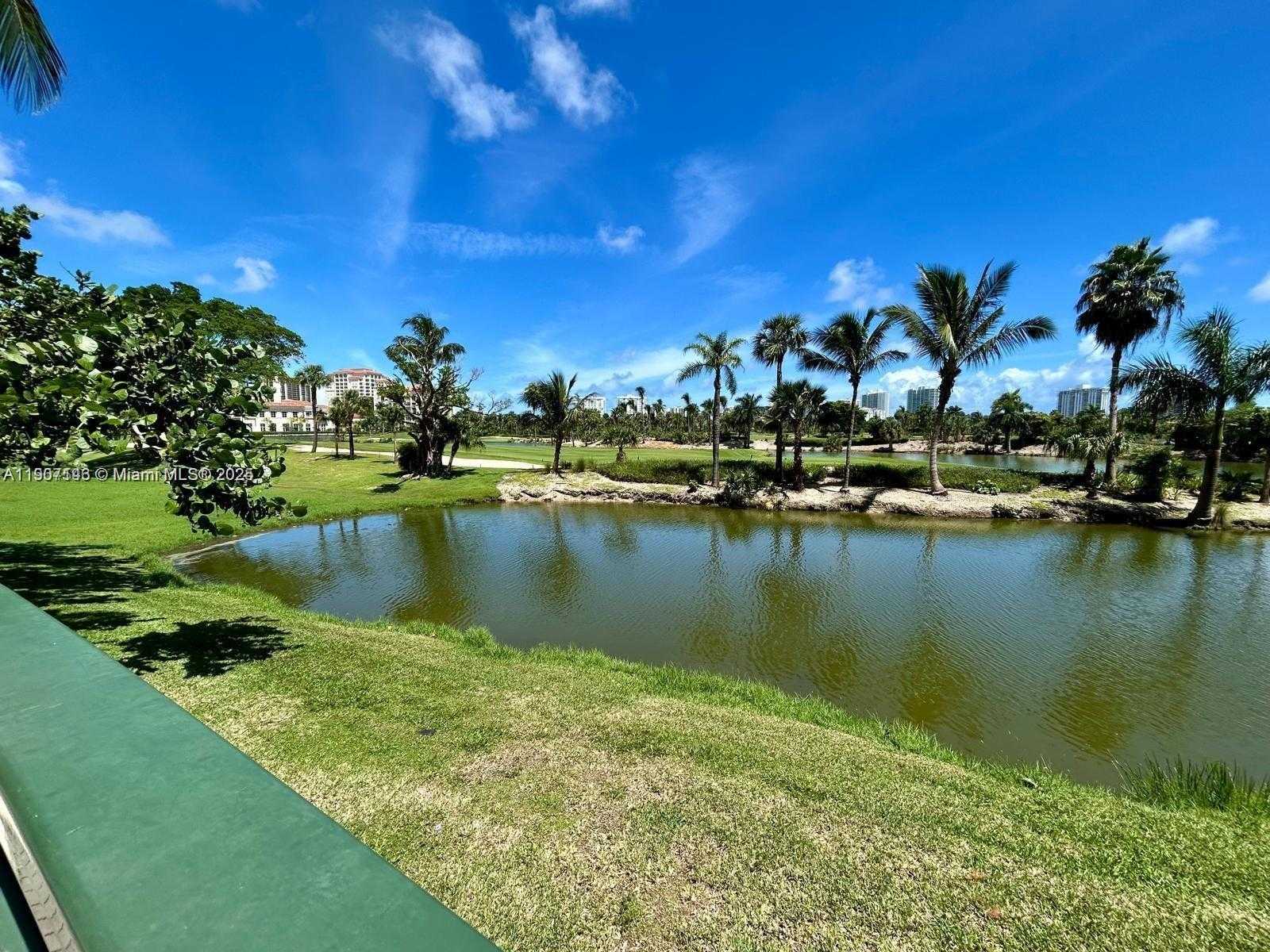 Small Image of 19501 WEST COUNTRY CLUB DR #1405, Aventura Number 20