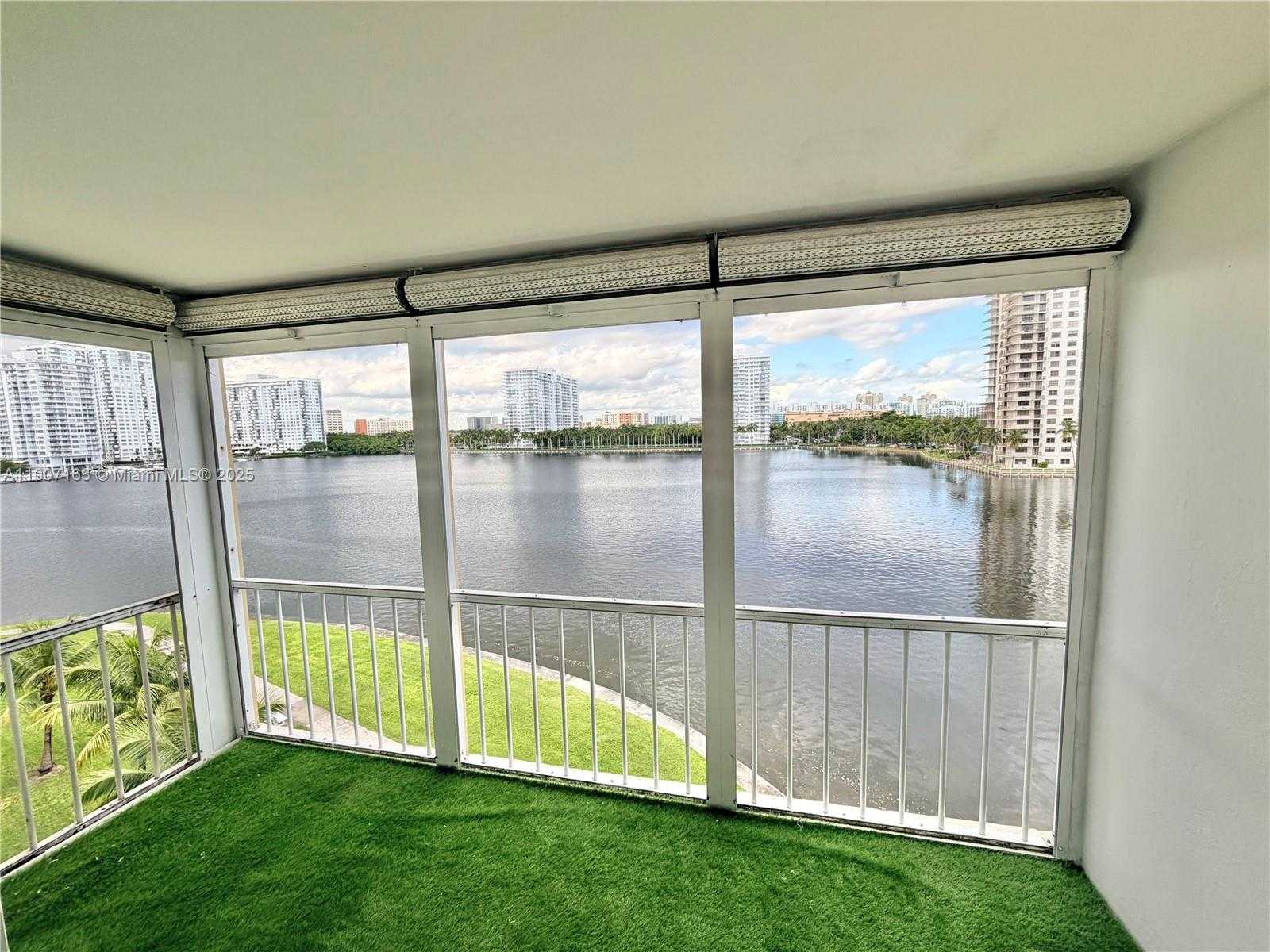 Small Image of 2999 POINT EAST DR #C611, Aventura Number 3