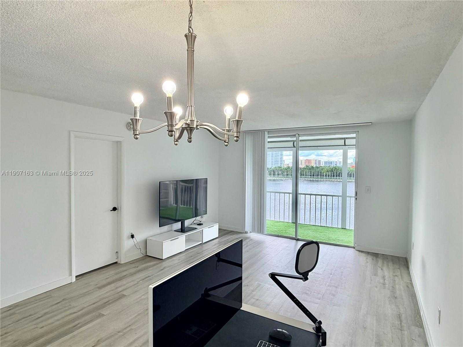 Small Image of 2999 POINT EAST DR #C611, Aventura Number 5