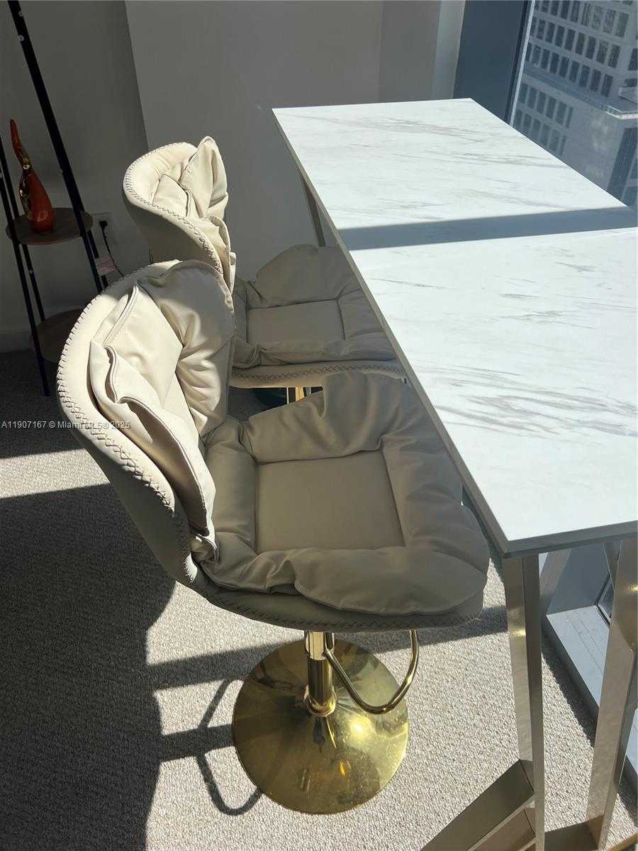 Small Image of 31 SOUTH EAST 6TH ST #2505, Miami Number 8