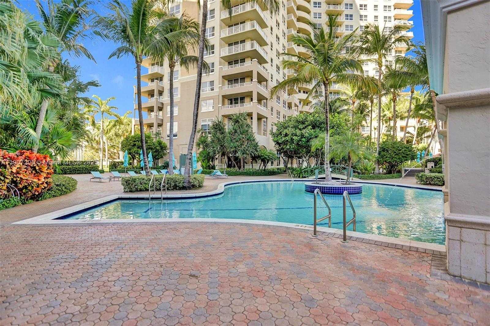Small Image of 19501 WEST COUNTRY CLUB DR #2507, Aventura Number 11