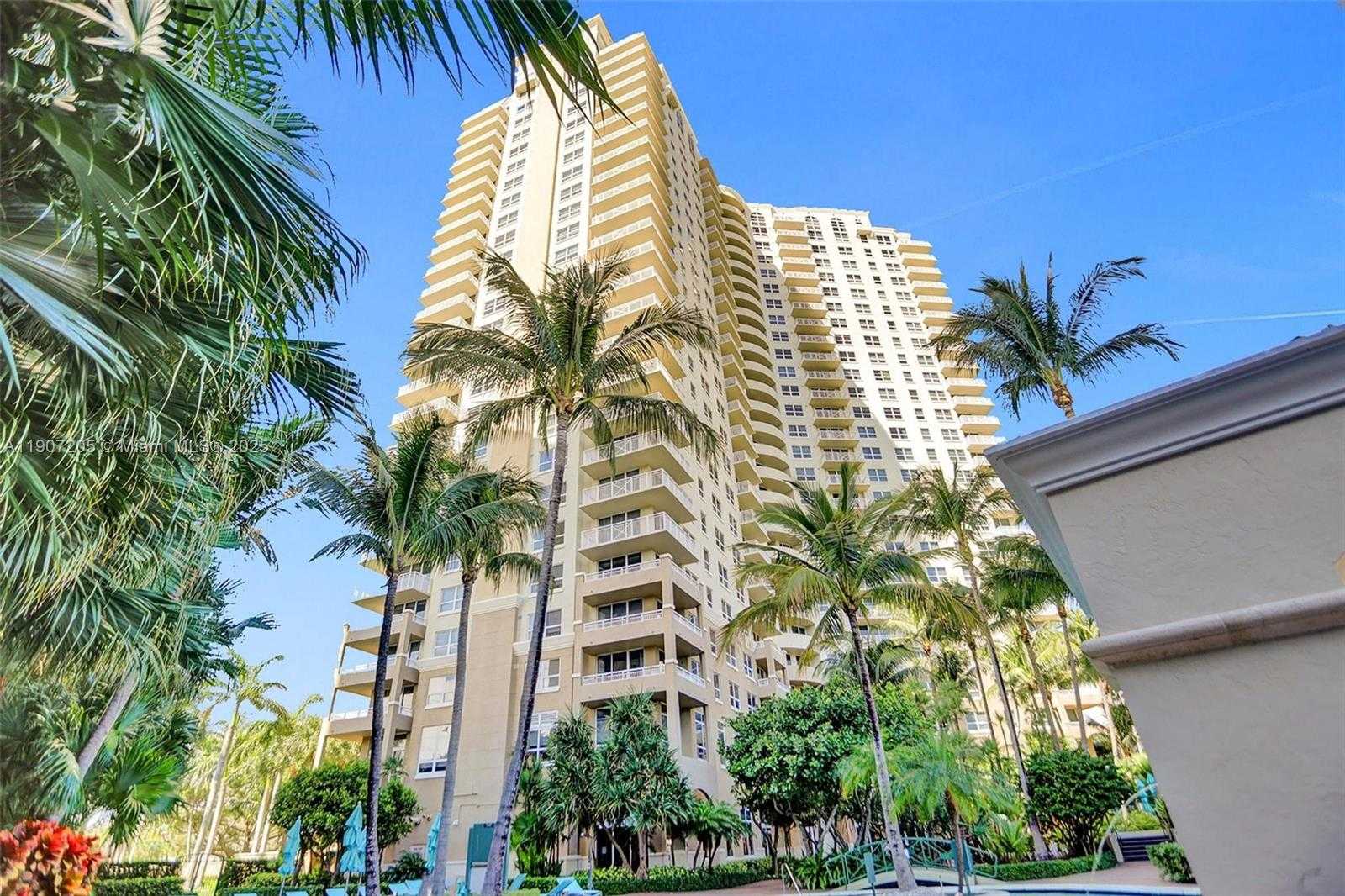 Small Image of 19501 WEST COUNTRY CLUB DR #2507, Aventura Number 13