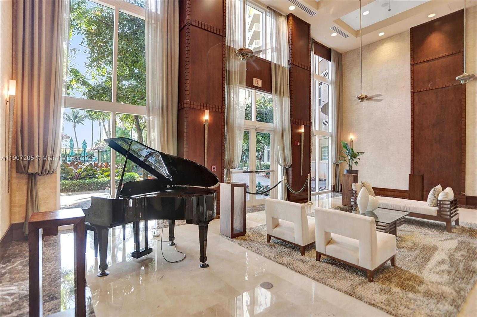 Small Image of 19501 WEST COUNTRY CLUB DR #2507, Aventura Number 18