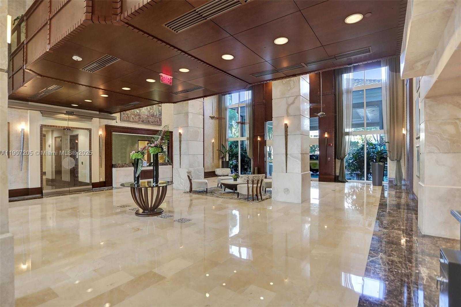 Small Image of 19501 WEST COUNTRY CLUB DR #2507, Aventura Number 19