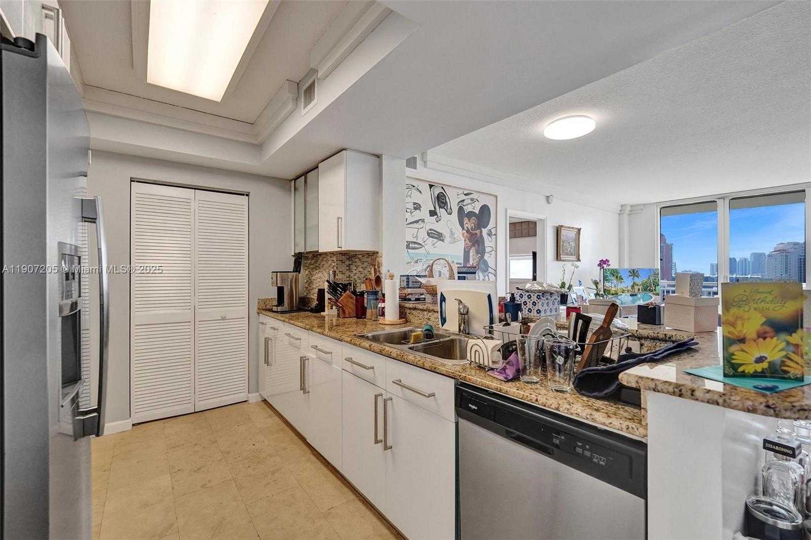 Small Image of 19501 WEST COUNTRY CLUB DR #2507, Aventura Number 42