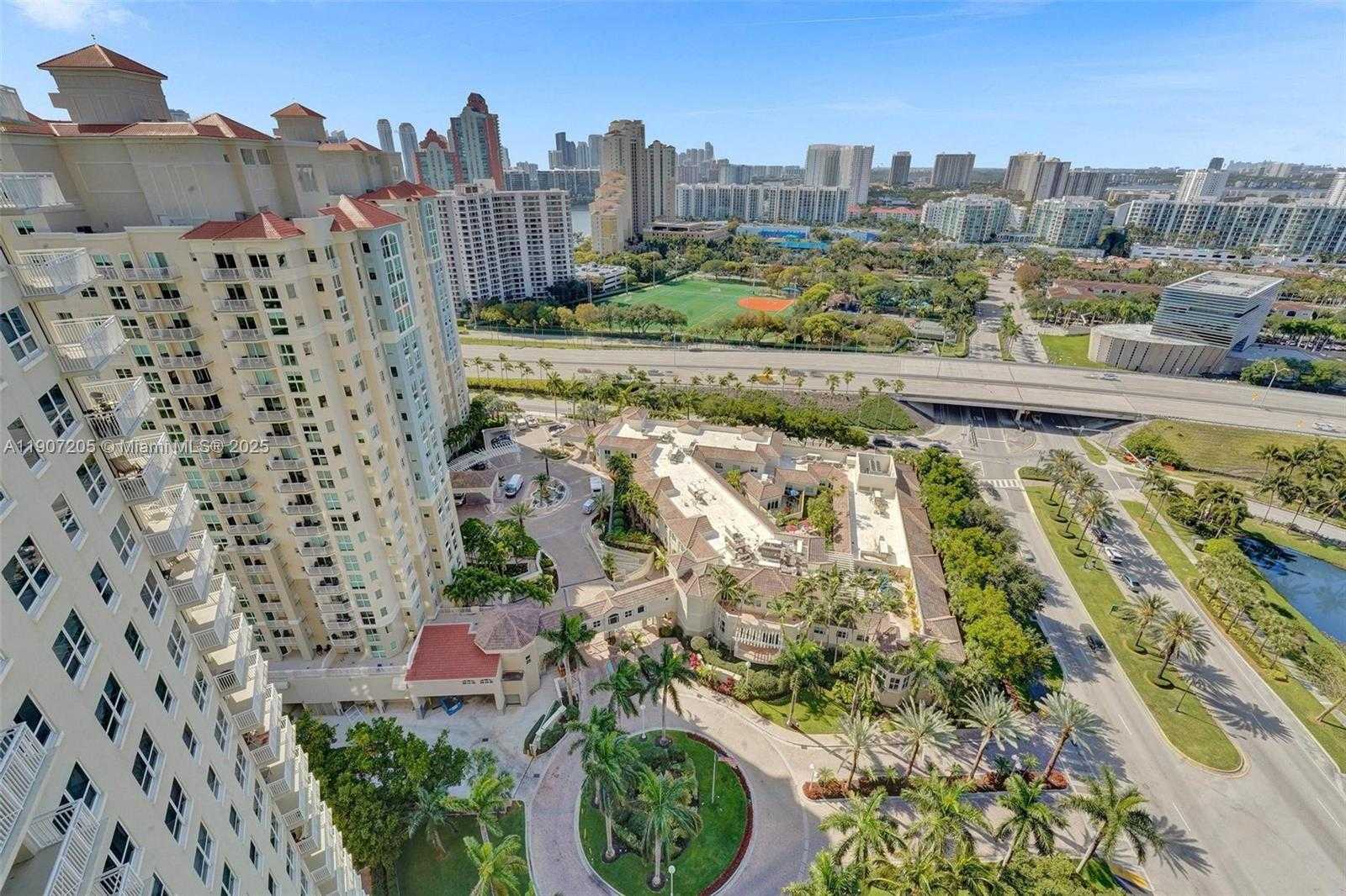 Small Image of 19501 WEST COUNTRY CLUB DR #2507, Aventura Number 63