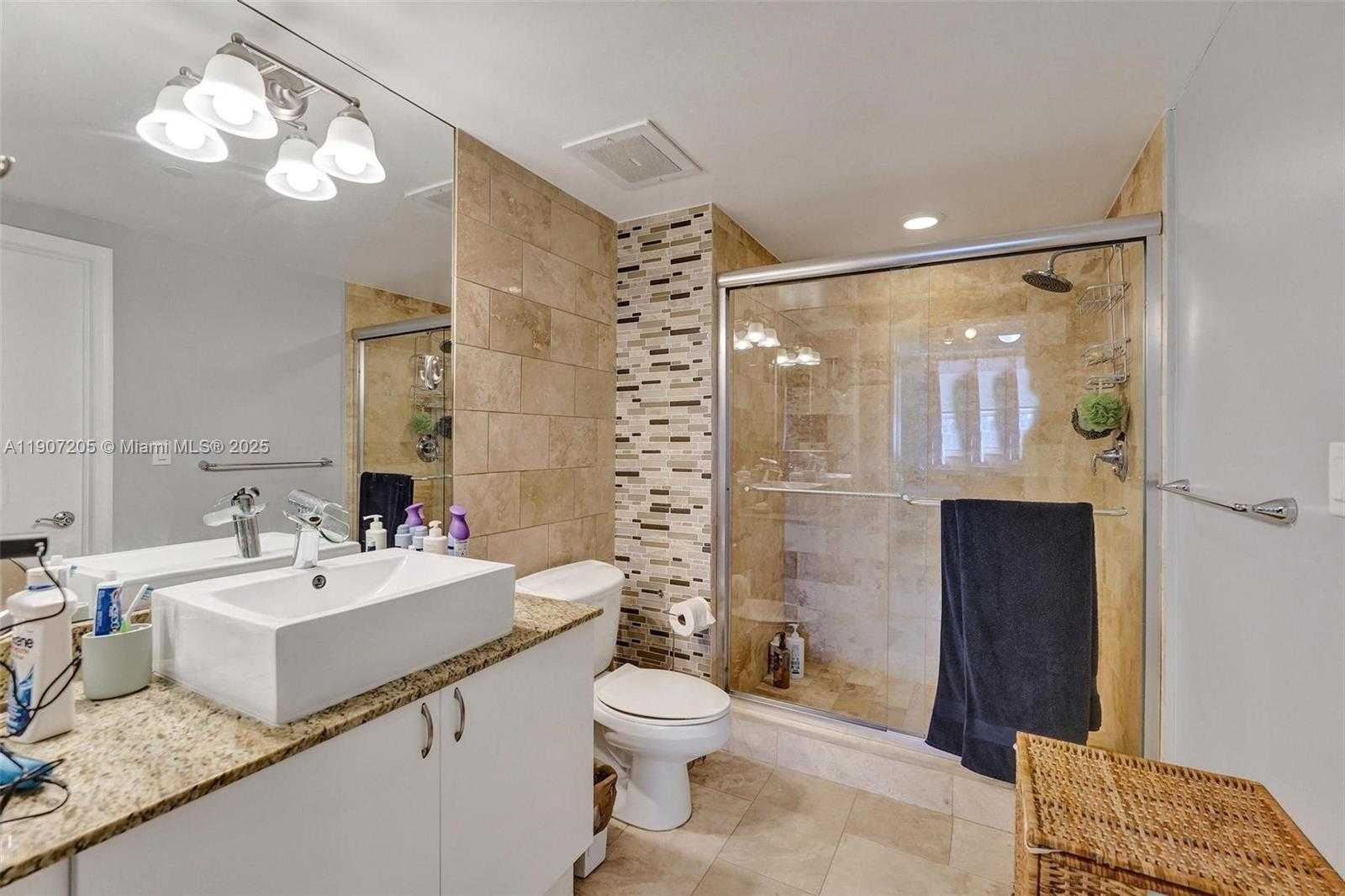 Small Image of 19501 WEST COUNTRY CLUB DR #2507, Aventura Number 68