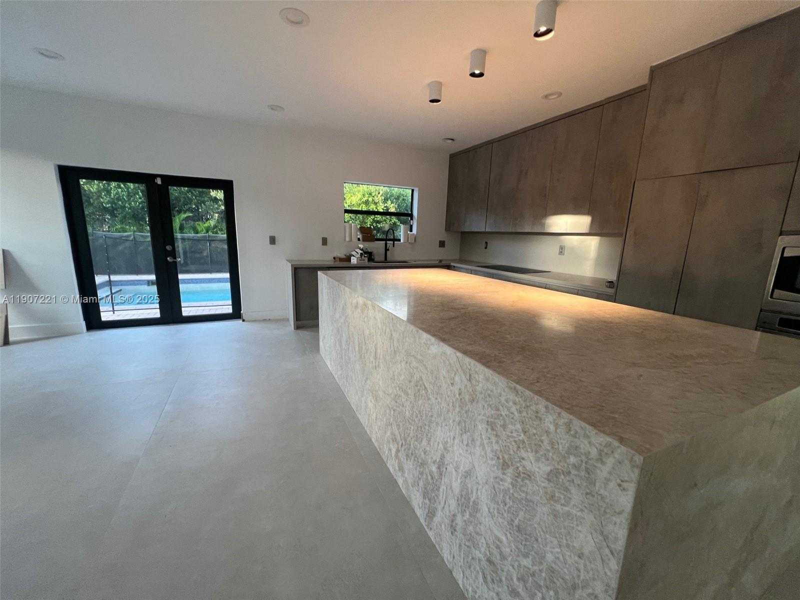 Small Image of 12790 SOUTH WEST 91ST AVE #-, Miami Number 15