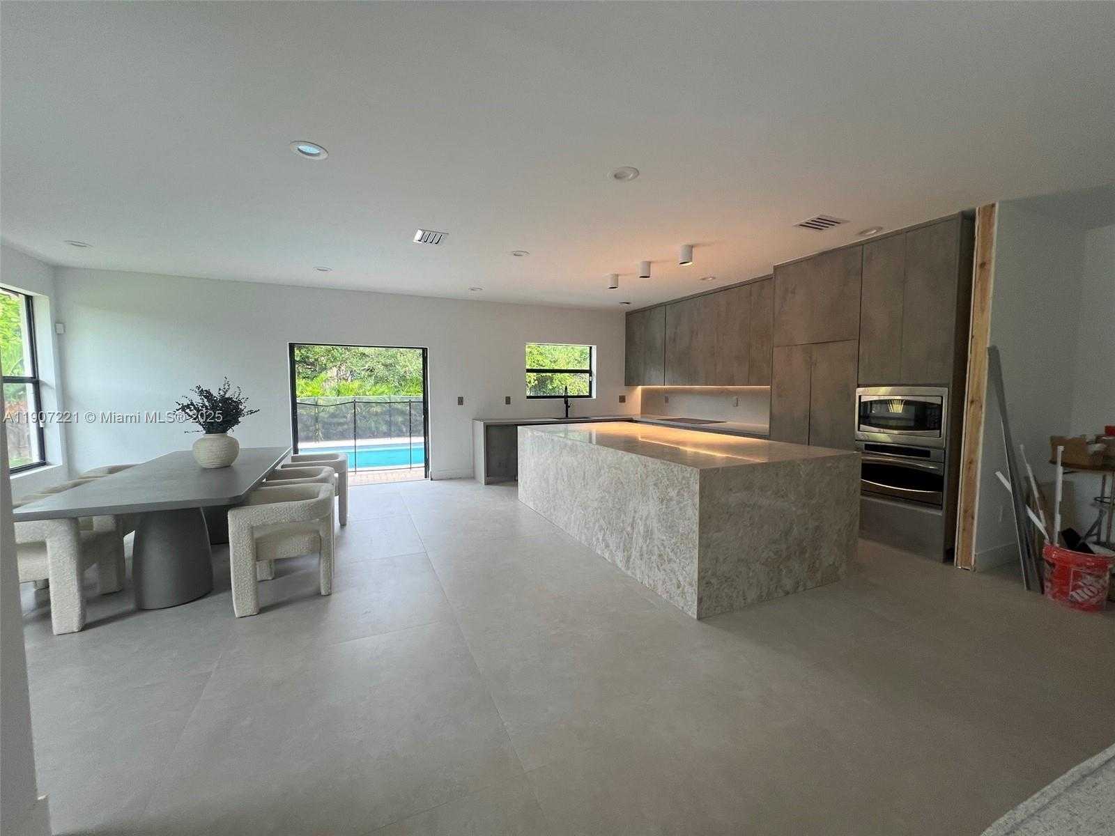 Small Image of 12790 SOUTH WEST 91ST AVE #-, Miami Number 17