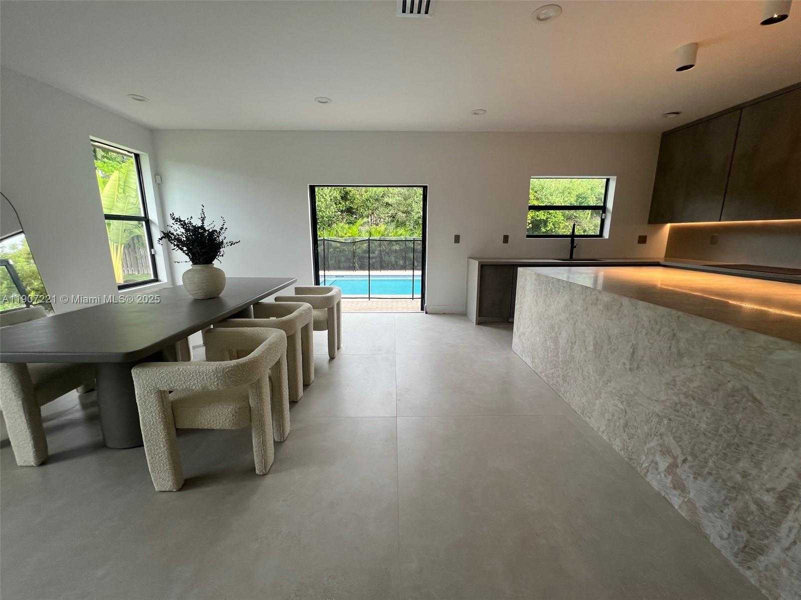 Small Image of 12790 SOUTH WEST 91ST AVE #-, Miami Number 19